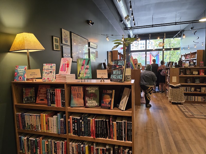 Jupiter's Eye Book Cafe