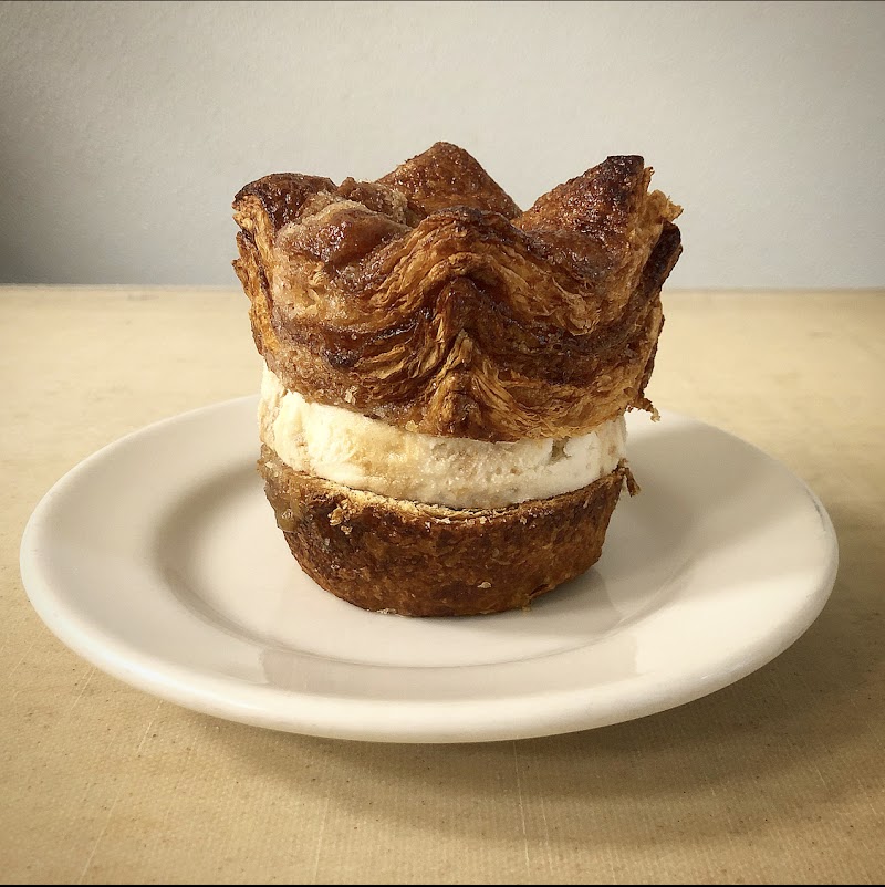 Blue Dog Bakery & Cafe