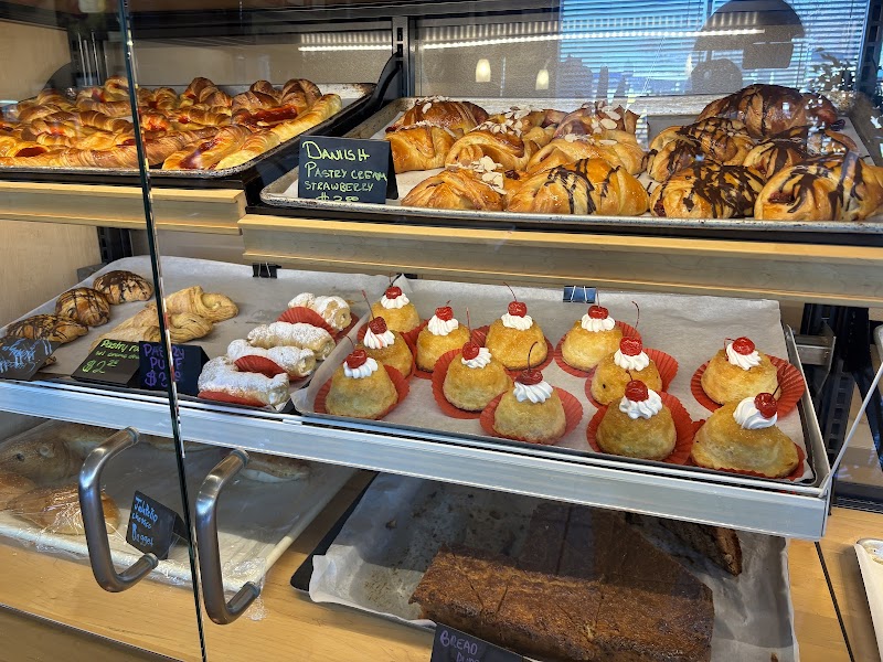 The Three Mothers Cuisine & Bakery