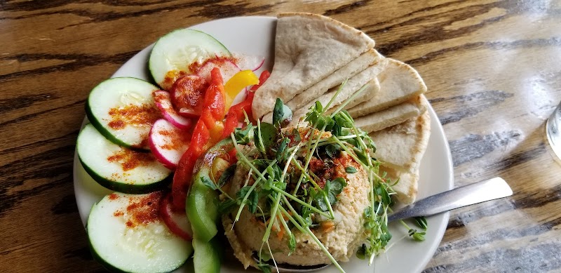 The Royale Food & Spirits