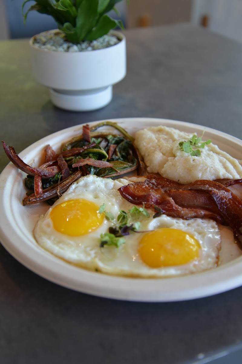 The Whistle Stop Cafe at Colonial Gardens