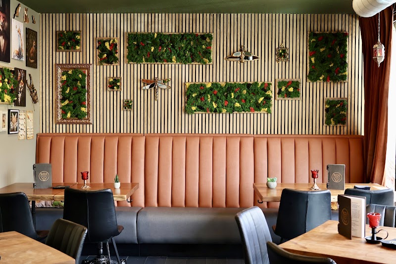 The Fox Den at Ooh De Lally