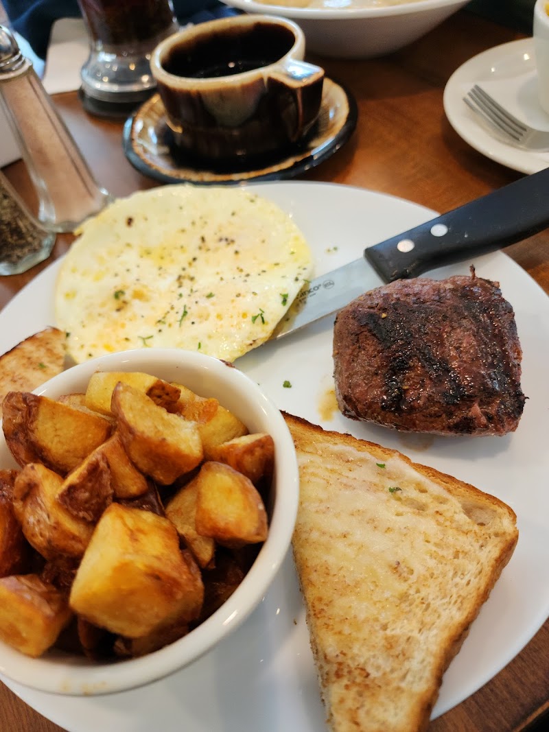 Blue Dog Bistro Gulfport