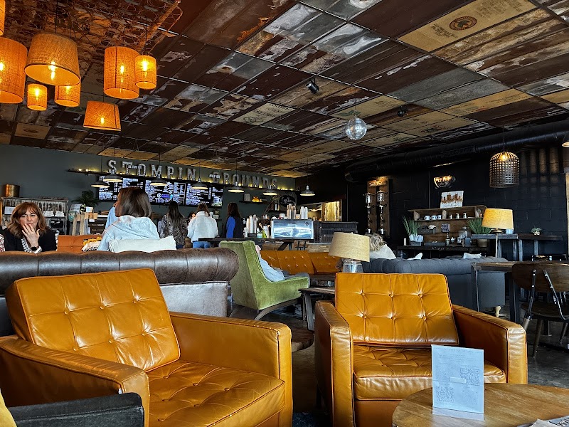 Stompin' Grounds Coffee House