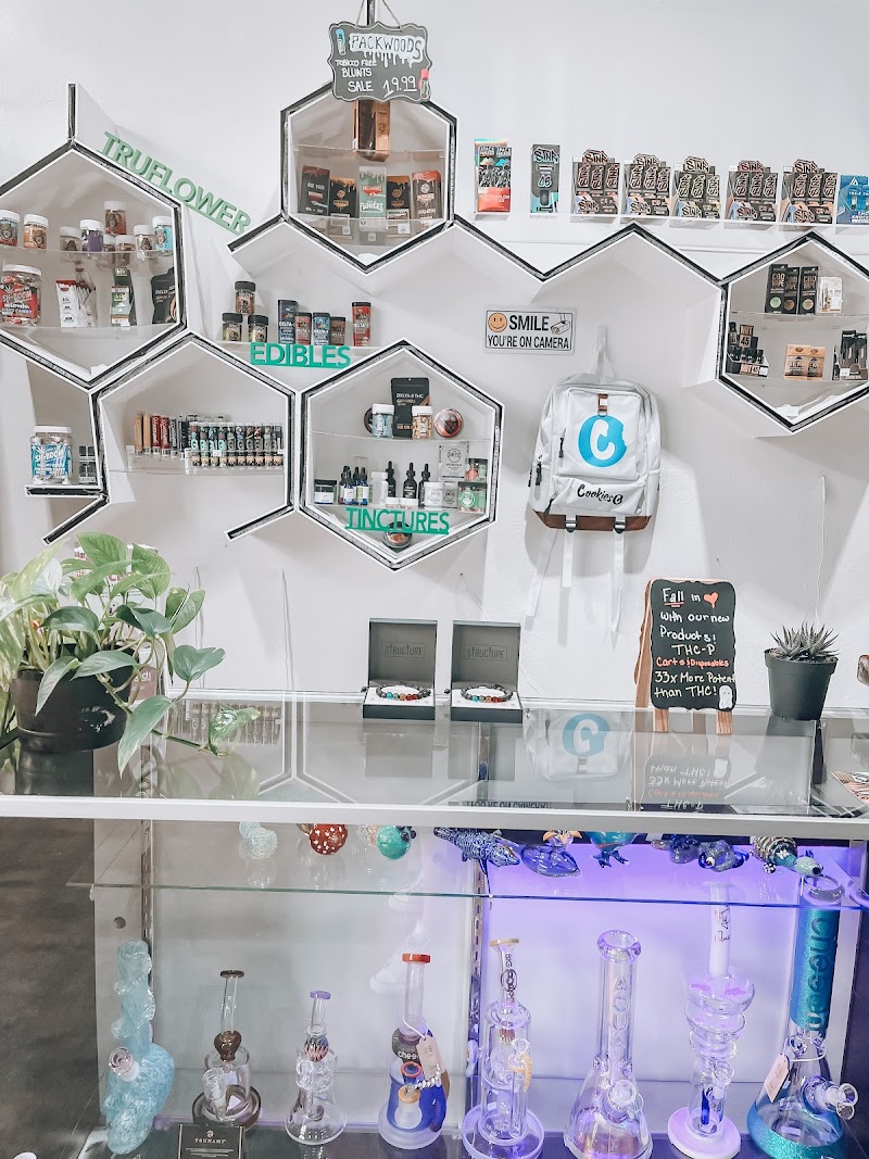 Yerb Labs Kava Lounge & Smoke Shop