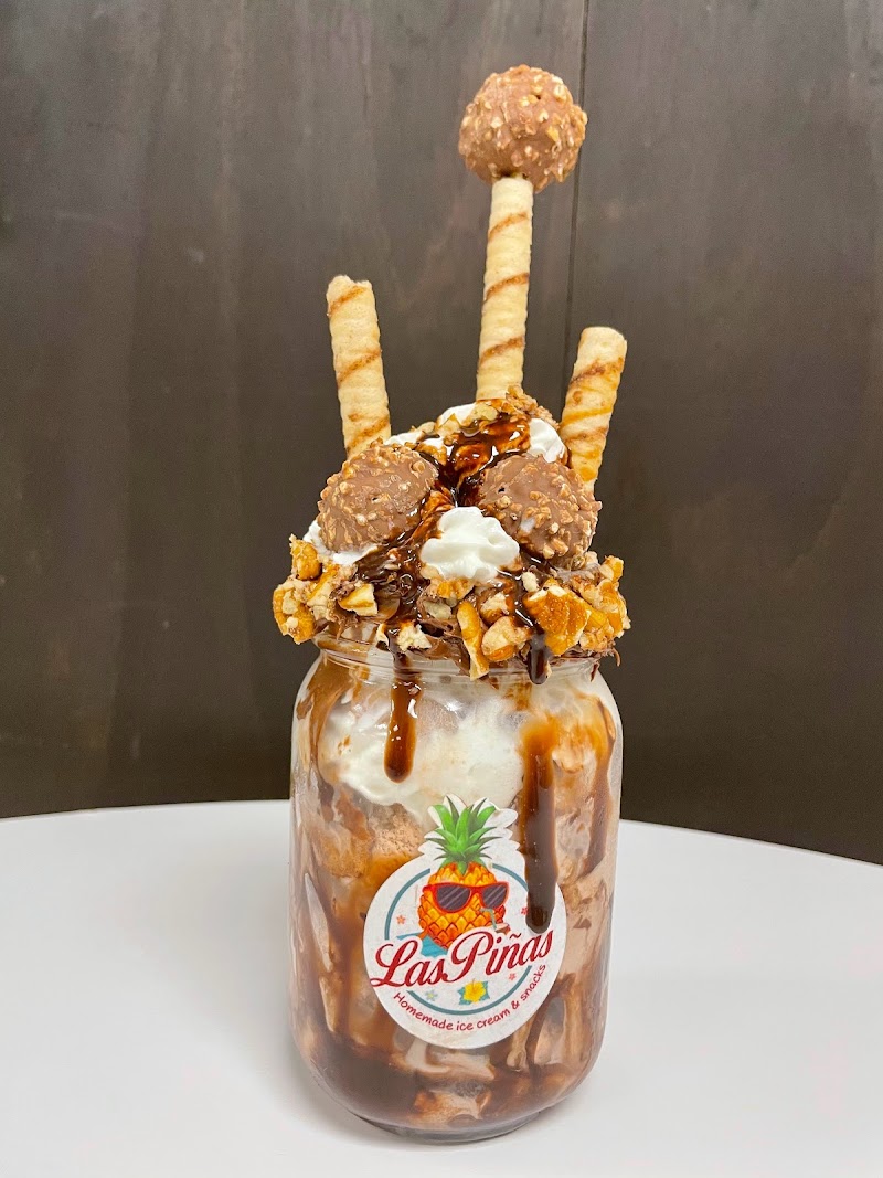Las Piñas (Ice cream & snacks)