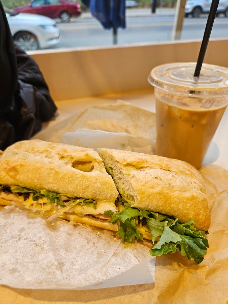 -320° Coffee & Creamery