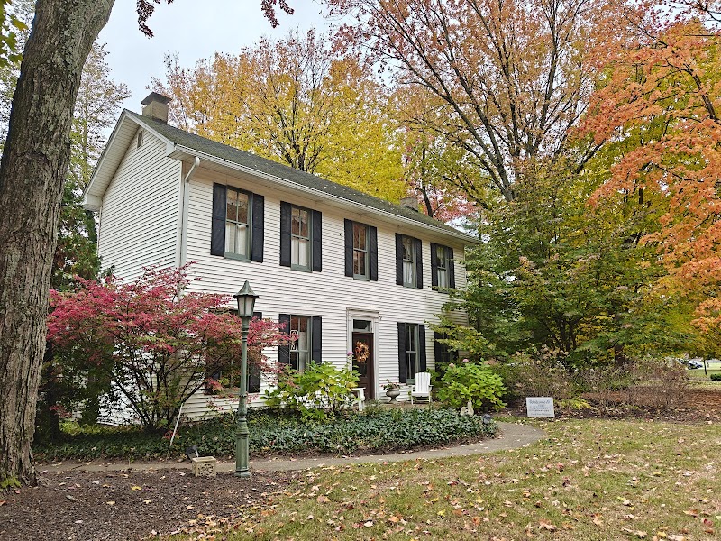 Maggie & Moe's at The Sycamore Farmhouse