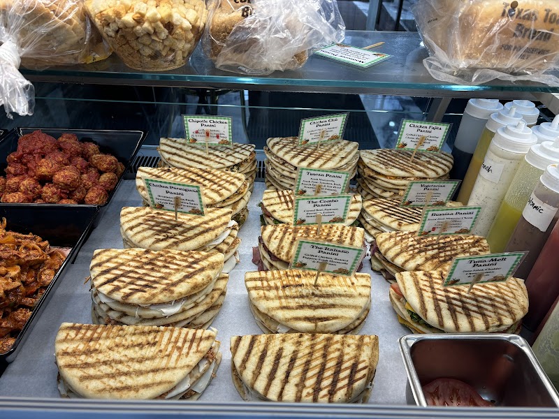 Cuse Gourmet Deli and Cafe