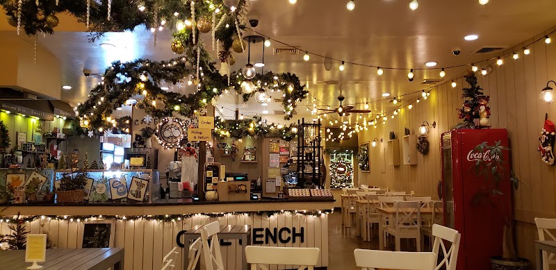 Cafe Bench | Crêpe Flushing