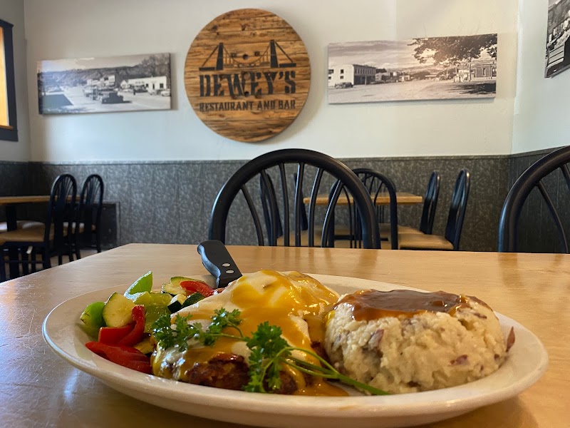 Dewey's Restaurant and Bar
