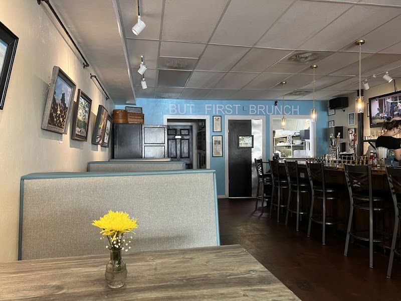 Starving Artist Cafe