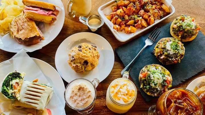 Kushala Sip Lounge & Cafe Bar