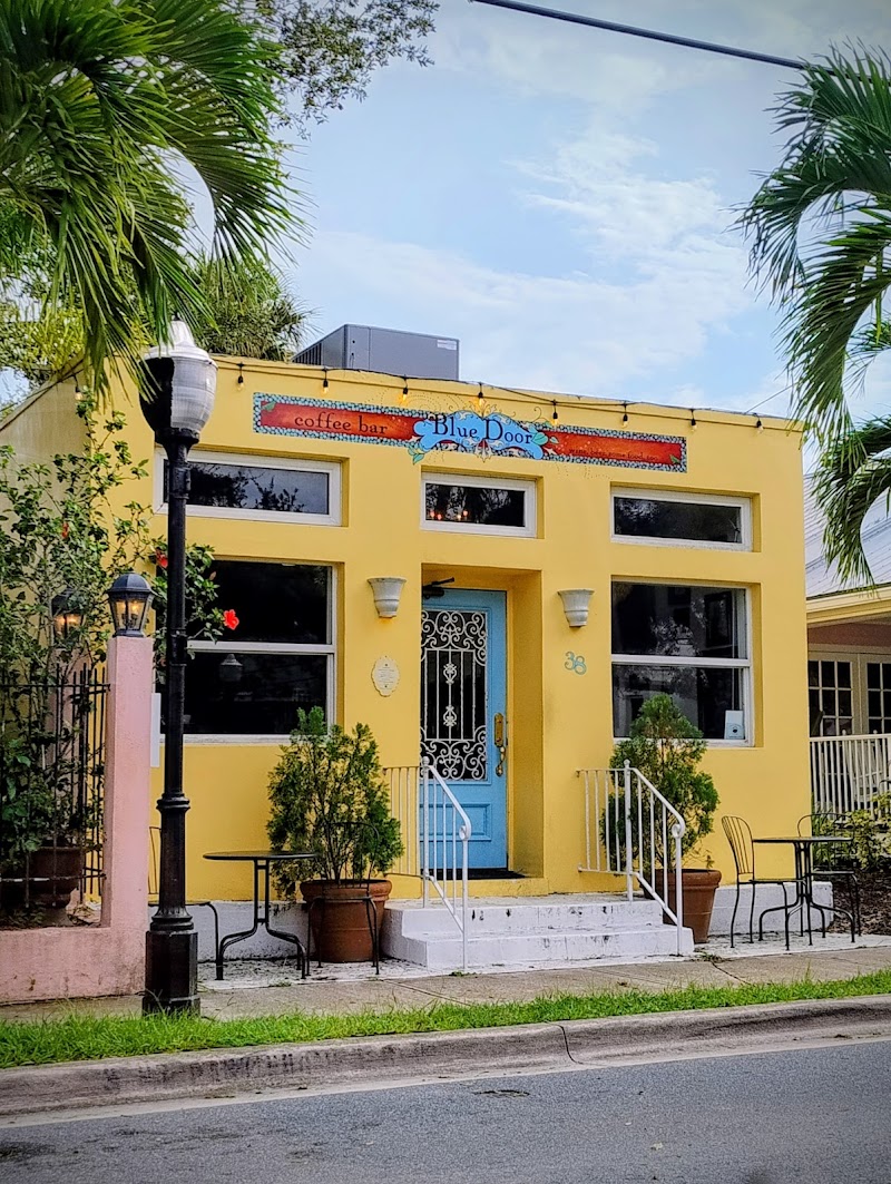 coffee bar Blue Door