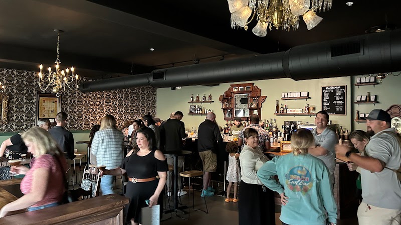 Grandpa Bar - Coffee & Cocktails