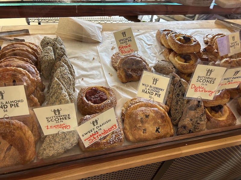 Gemini Cafe & Bakery