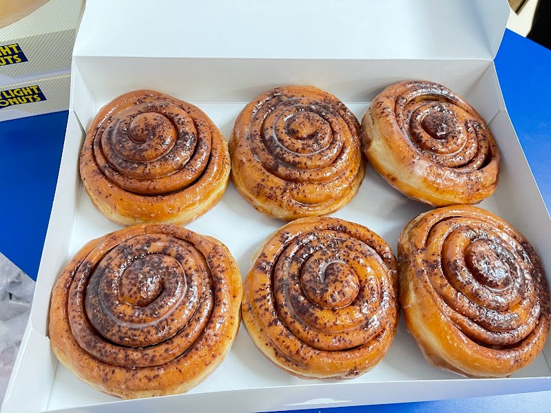 Daylight Donuts - Olathe South 151st Street