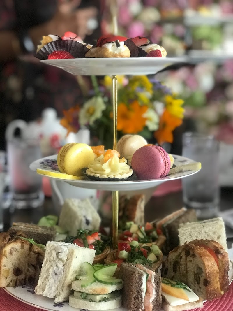 Hummingbird Tea Room & Bakery