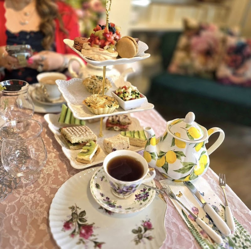 Hummingbird Tea Room & Bakery