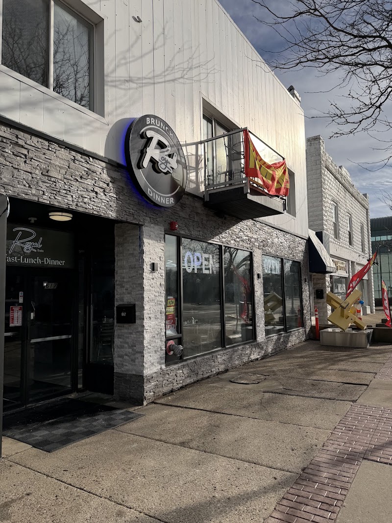 Royal Eats Brunch & Dinner