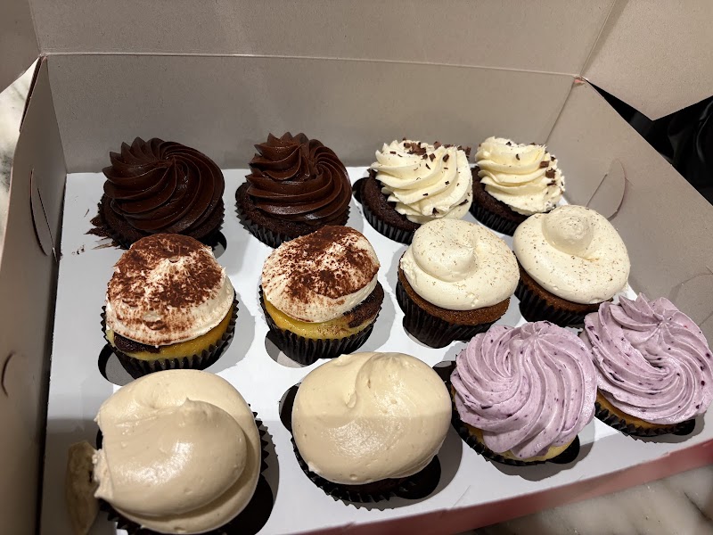 Lavender Moon Cupcakery