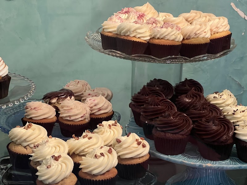 Lavender Moon Cupcakery