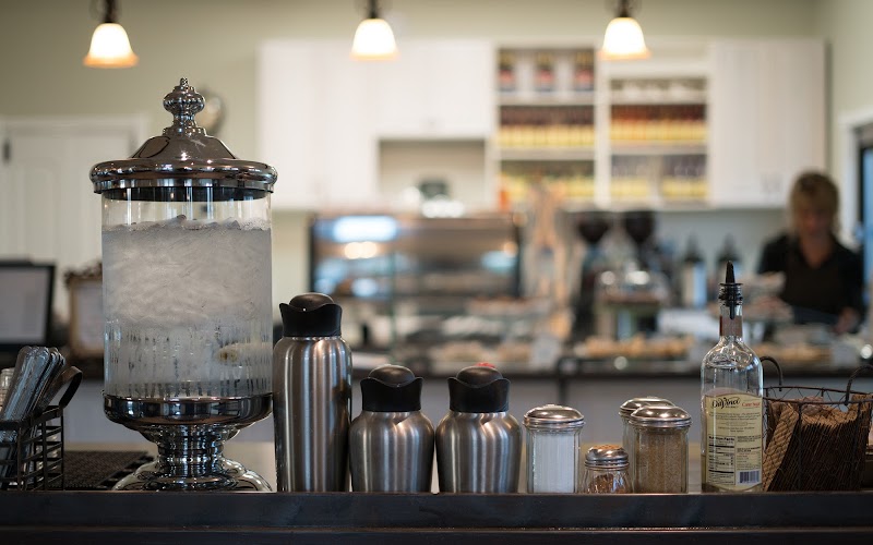 Crema Coffee House & Pastries