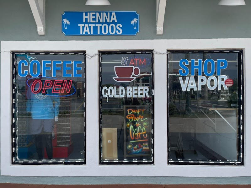 Surfing Goat Beach Store,Henna Tattoo and Cafe