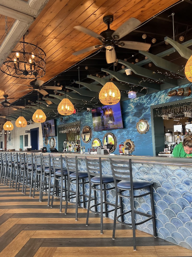 Boat House Pub & Eatery