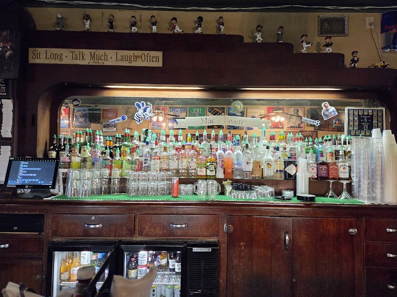 Mac's Tavern