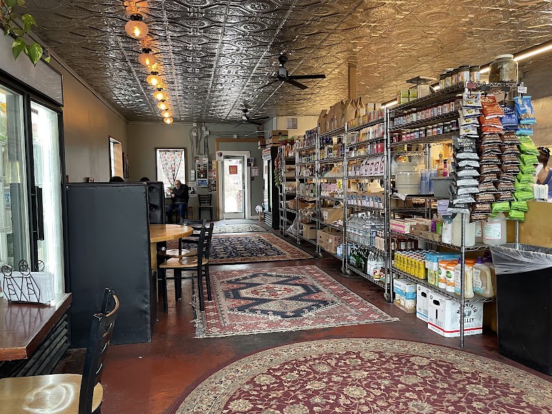 The Earth Café & Deli