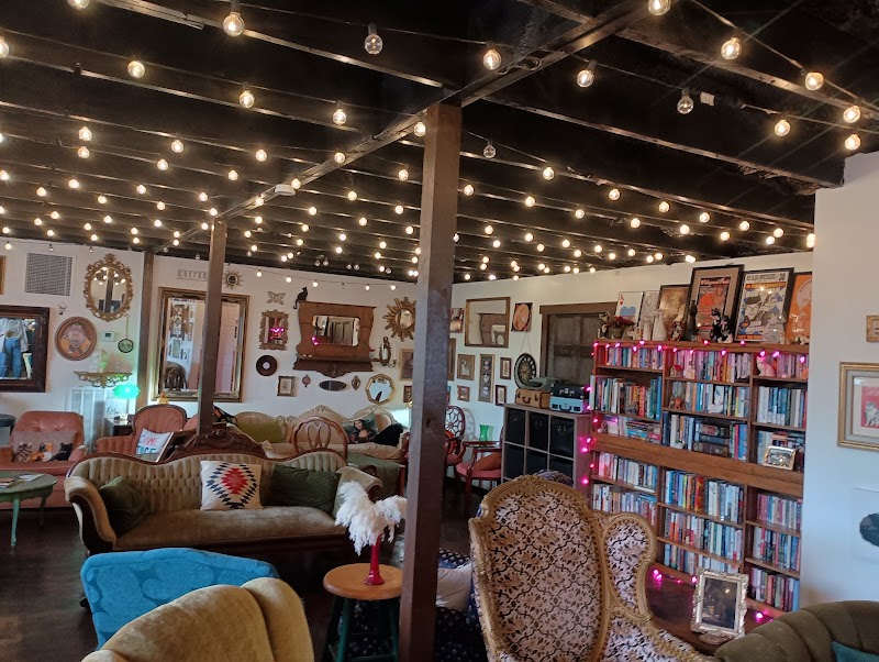 Moody Cat Coffee Shop