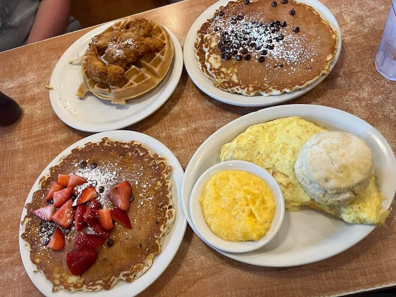 Donut Hole Bakery and Cafe