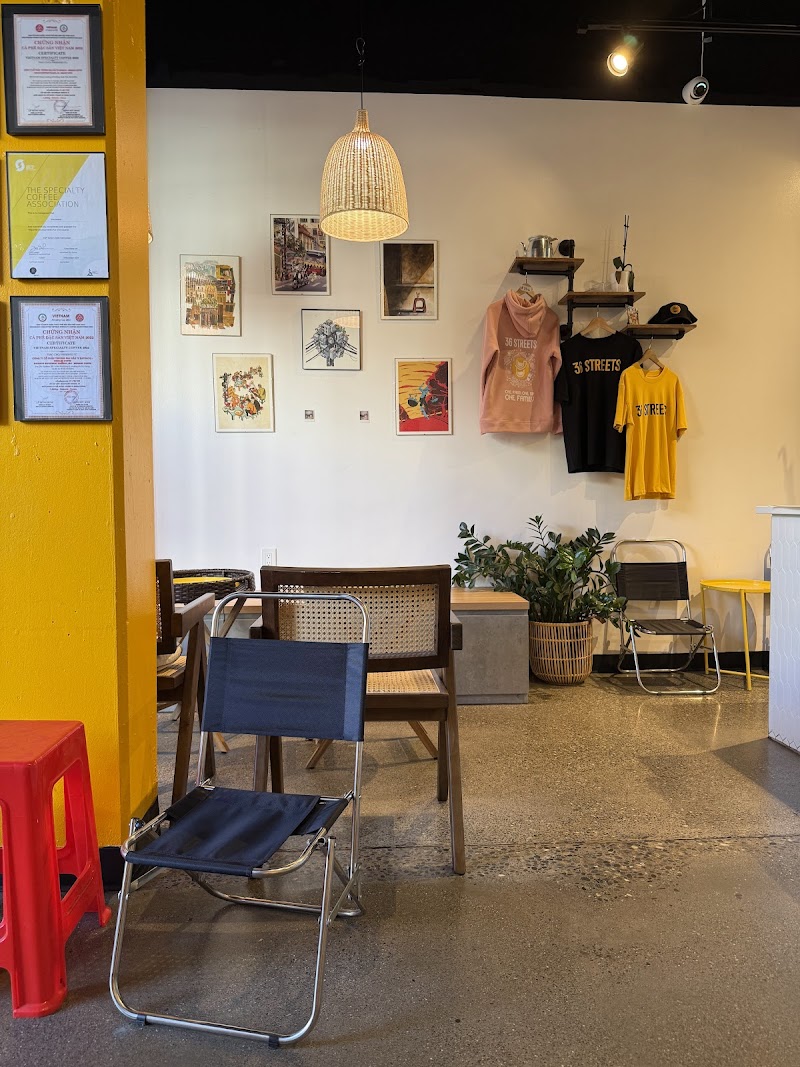 Ding Tea+ & 36 Streets Vietnamese Coffee