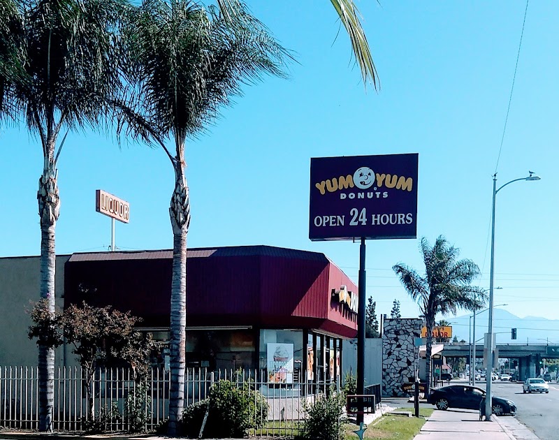 Yum Yum Donuts