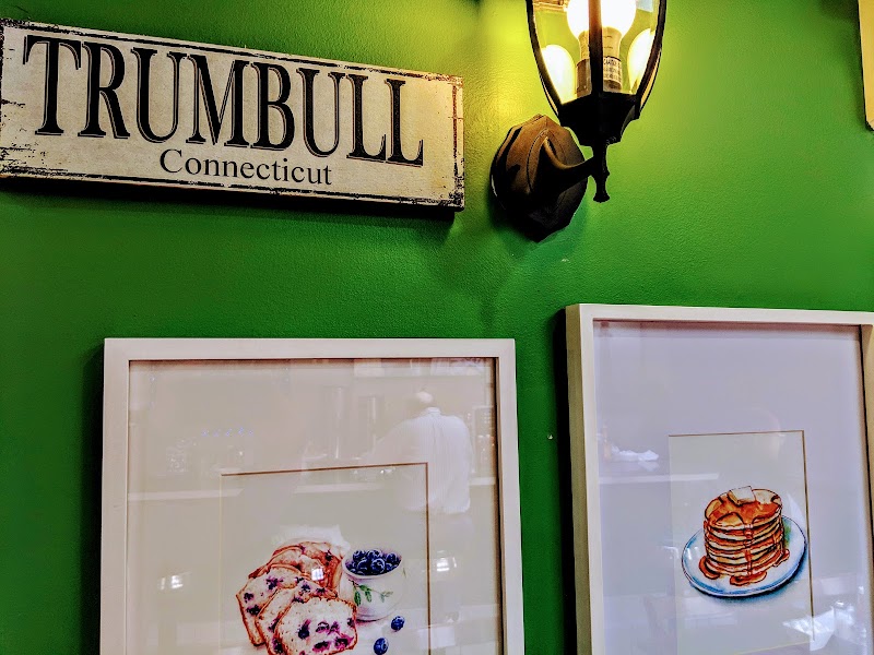 Trumbull Cafe & Grill