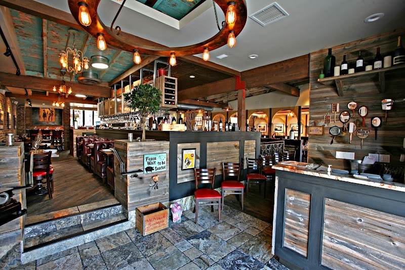 Davanti Enoteca Little Italy