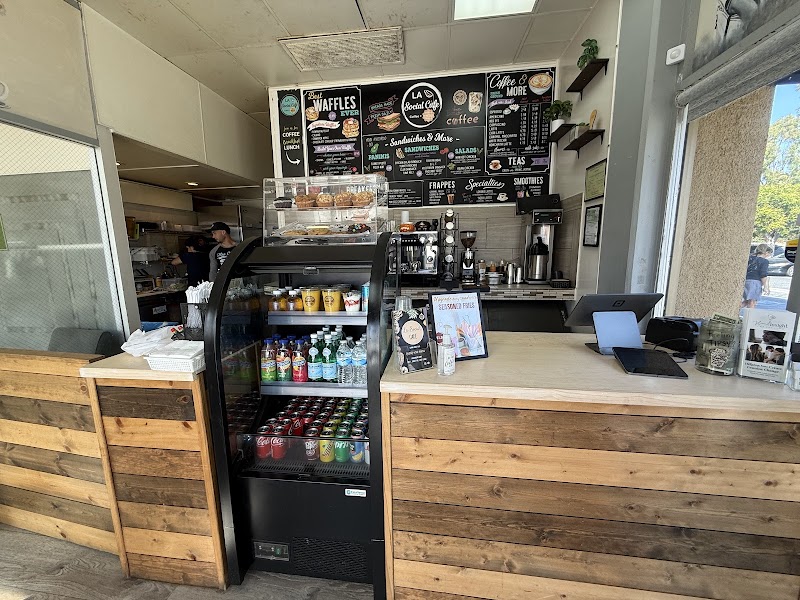 LA SOCIAL CAFE