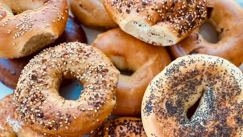 Bagels With Deli