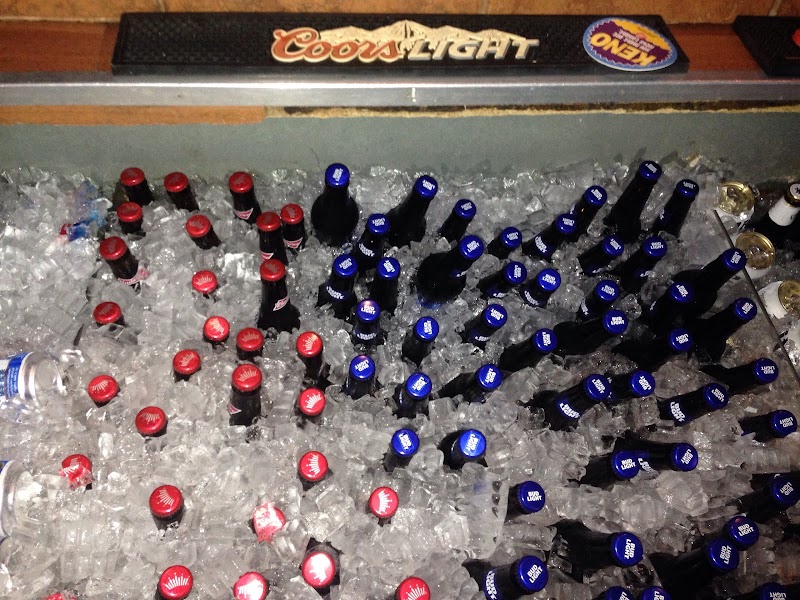 Front Row Sports Bar & Grill/Emerson Perk