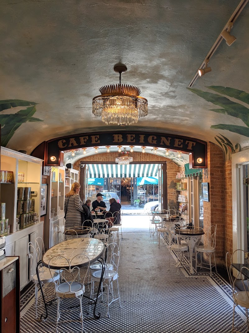 Cafe Beignet, Royal Street