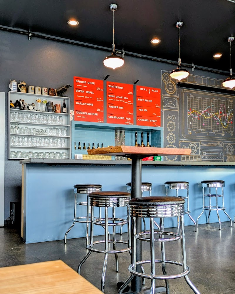 Guilder Coffee Company - Cully Neighborhood (Formerly Junior's Roasted Coffee)