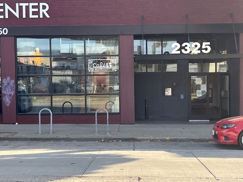 Catering Café 15 + Retail