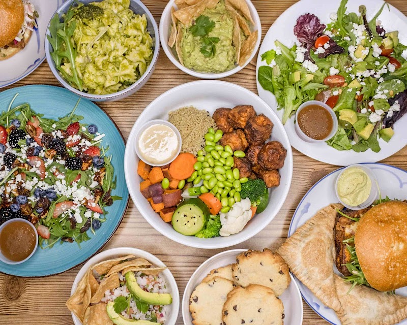 Catering Café 15 + Retail