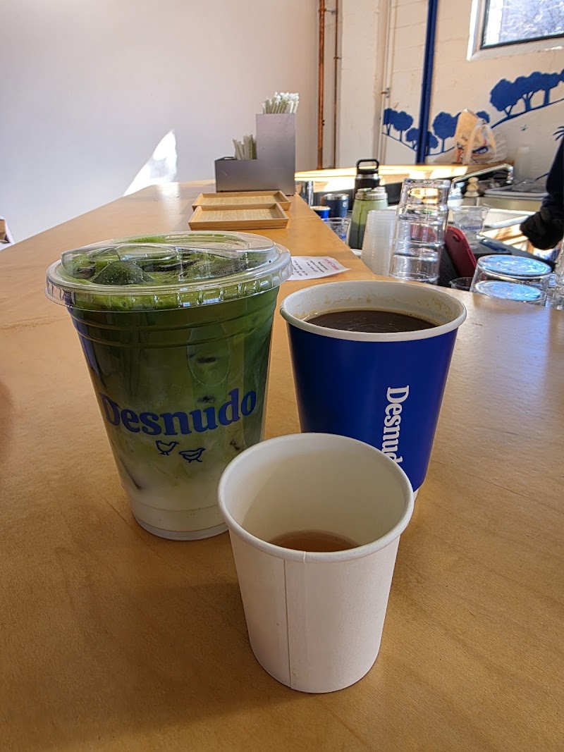 Desnudo Coffee: West 6th St