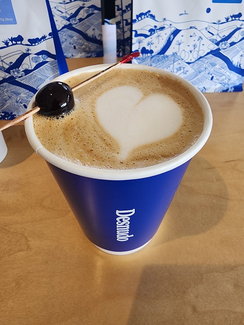 Desnudo Coffee: West 6th St