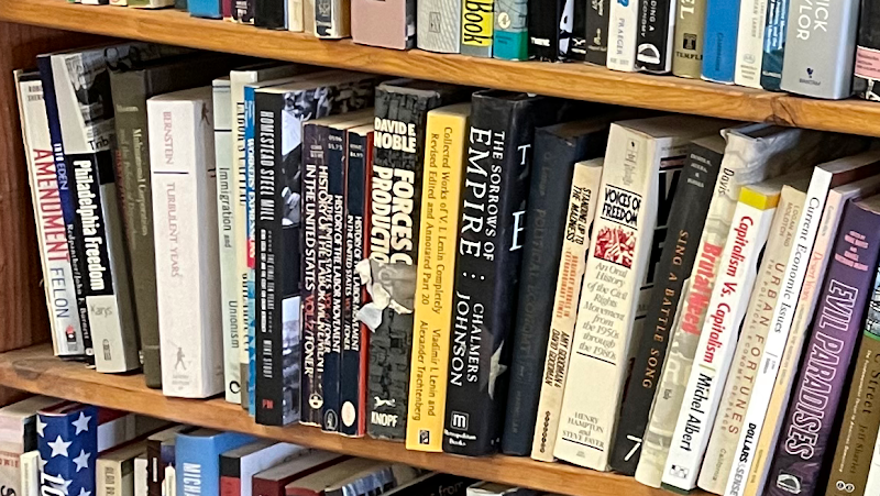 Revolutionary Grounds Books & Coffee