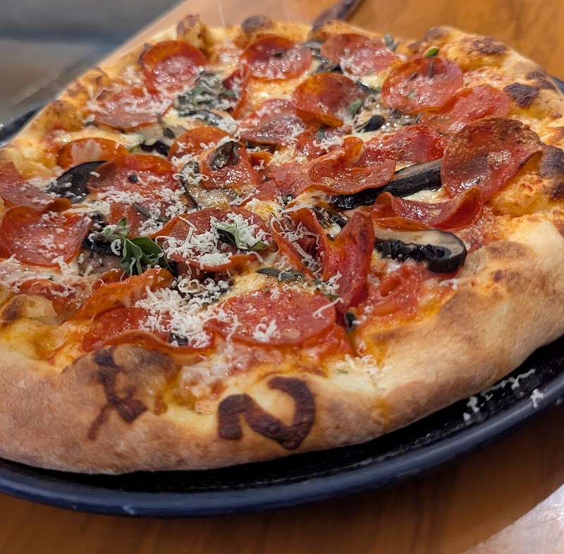 Il Vicino Wood Oven Pizza