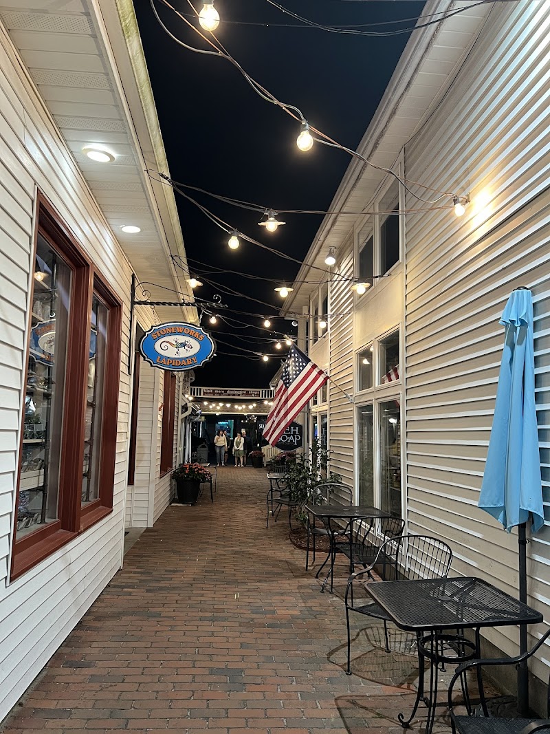 The Shops at Rehoboth Mews