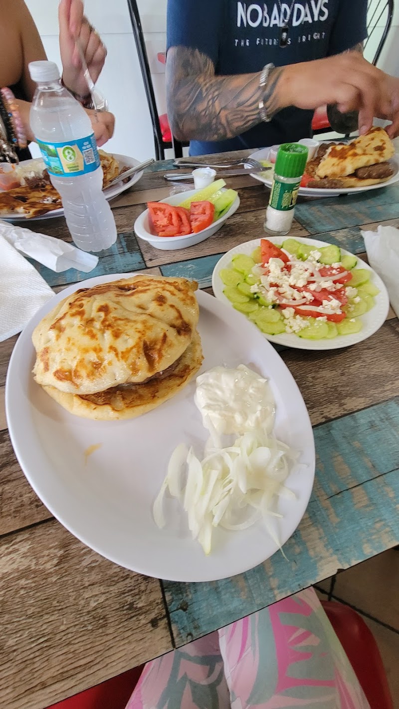 Luna Euro Cafe'& Grill-Balkan Food